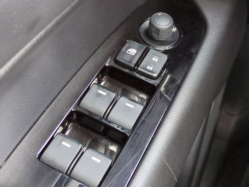 Used 2025 MAZDA CX-5 AWD 2.5 S w/ Select Package image 22