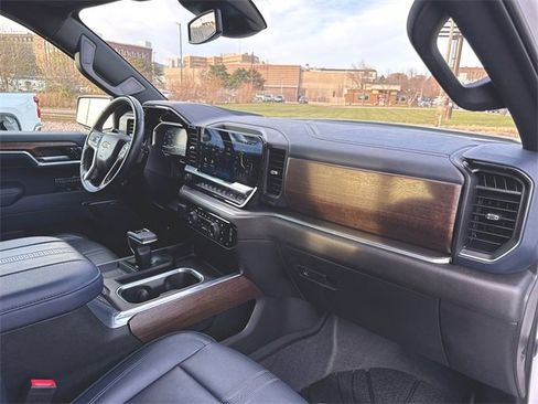 Certified 2023 Chevrolet Silverado 1500 High Country w/ High Country Premium Package image 30