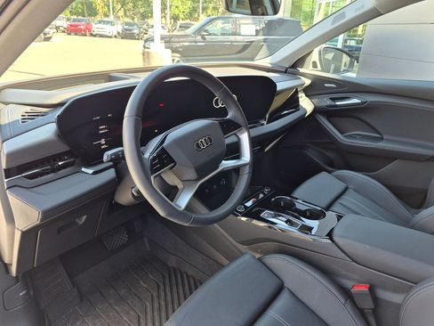 Used 2025 Audi Q6 e-tron Premium Plus w/ Premium Plus AWD/4WD image 14
