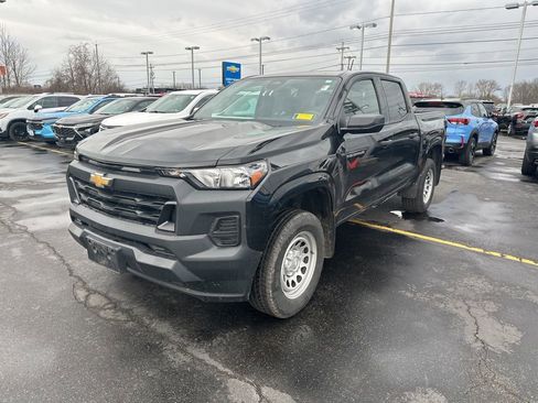 Used 2023 Chevrolet Colorado W/T w/ Advanced Trailering Package image 5