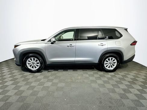 Certified 2026 Toyota Grand Highlander FWD image 5
