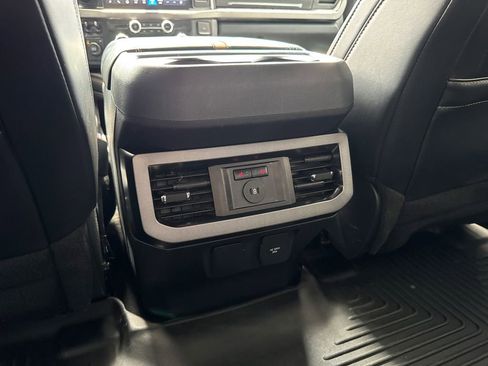 Used 2024 Ford F350 Platinum AWD/4WD image 22