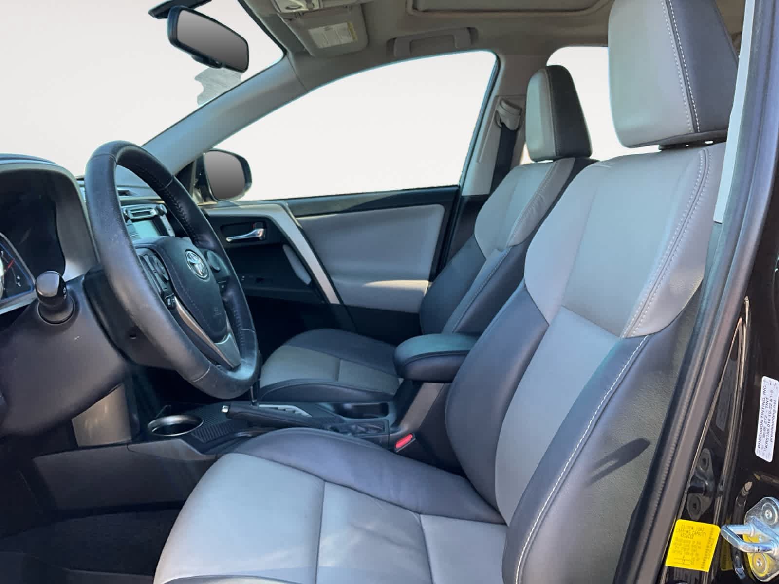Used 2015 Toyota RAV4 Limited AWD/4WD image 9