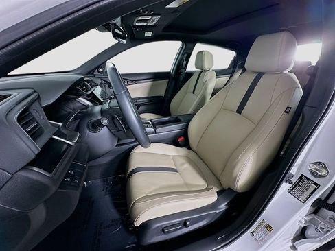 Used 2020 Honda Civic Sport Touring image 5