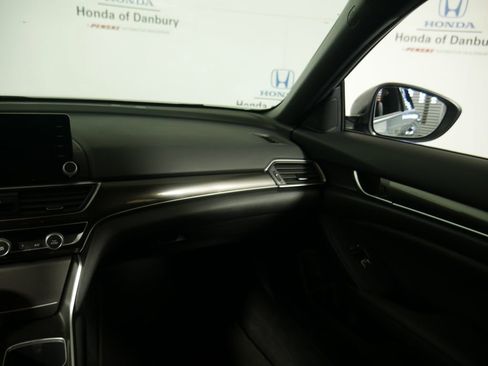 Used 2022 Honda Accord Sport image 11