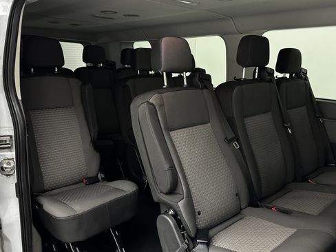 Used 2023 Ford Transit 350 XLT image 25