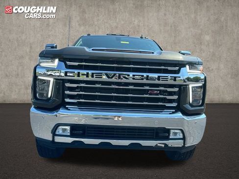 Used 2022 Chevrolet Silverado 2500 LTZ w/ LTZ Plus Package AWD/4WD image 2