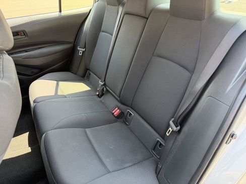 Used 2022 Toyota Corolla LE FWD image 16