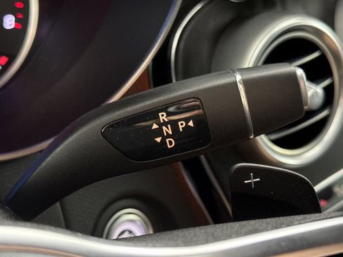 Used 2021 Mercedes-Benz GLC 300 image 17