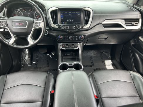 Used 2024 GMC Terrain SLT AWD/4WD image 15