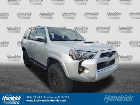 Used 2020 Toyota 4Runner TRD Off-Road Premium w/ Moonroof Package AWD/4WD image 1