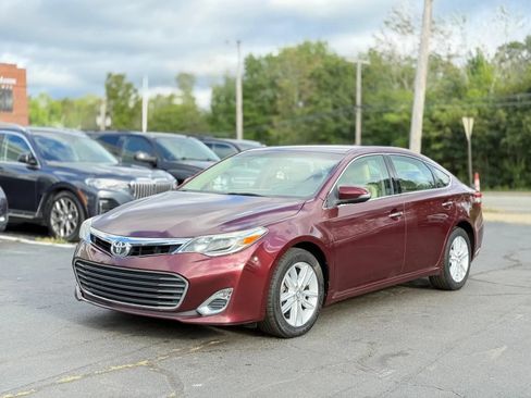 Used 2015 Toyota Avalon XLE FWD image 4
