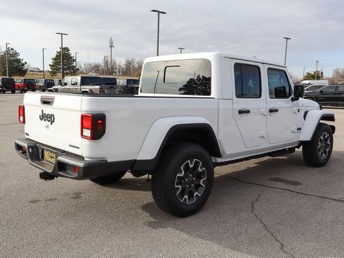 New 2026 Jeep Gladiator Sport image 5