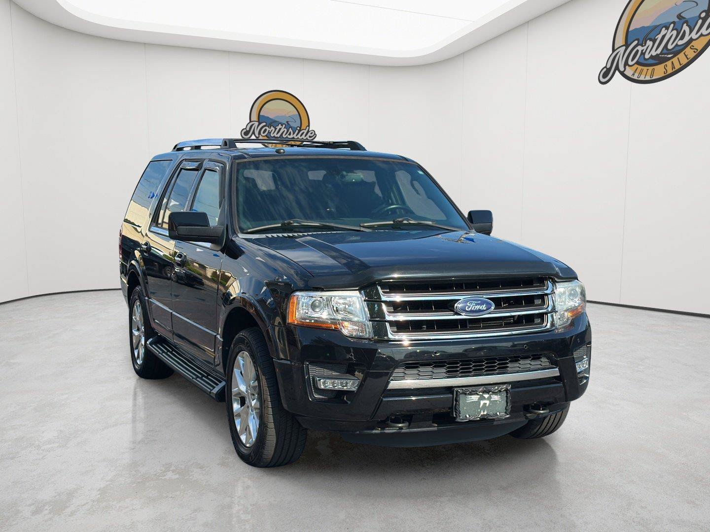 Used 2017 Ford Expedition Limited AWD/4WD image 3
