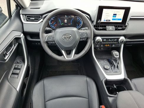 Used 2023 Toyota RAV4 XLE Premium AWD/4WD image 12
