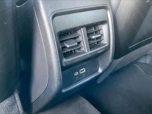 Used 2023 Cadillac XT4 Premium Luxury image 33