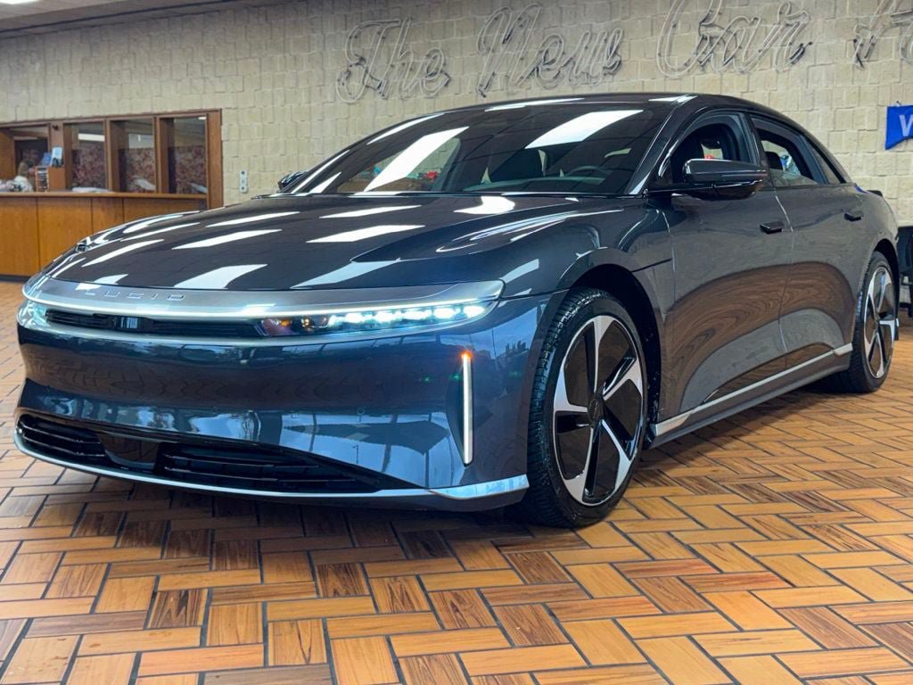 Used 2024 Lucid Air Touring AWD/4WD image 4