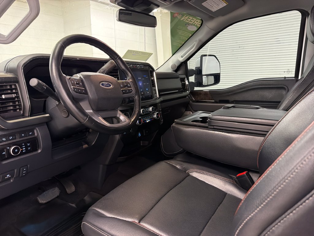 Used 2023 Ford F350 Lariat w/ Tremor Off-Road Package AWD/4WD image 6