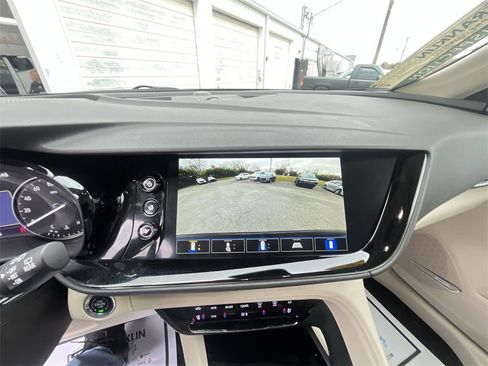 Used 2023 Buick Envision Avenir image 17