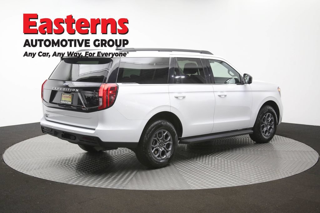 Used 2025 Ford Expedition Active AWD/4WD image 42
