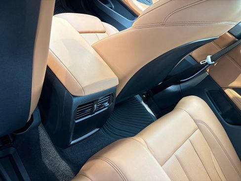 Used 2026 BMW 430i Convertible w/ Premium Package RWD image 28