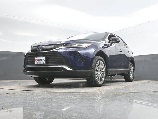 Used 2021 Toyota Venza XLE w/ Softex Package AWD/4WD image 43