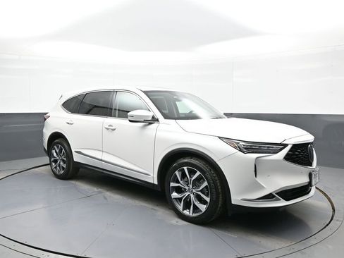 Certified 2024 Acura MDX SH-AWD w/ Technology Package image 4