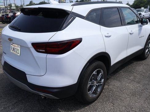 Used 2024 Chevrolet Blazer LT image 3