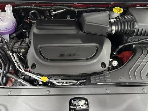 New 2026 Chrysler Pacifica Limited w/ Trailer Tow Group image 40