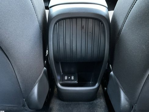 Used 2025 Hyundai Kona SE image 26