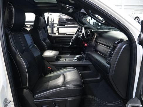 Used 2022 RAM 2500 Limited AWD/4WD image 35