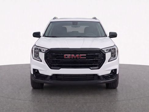 Certified 2024 GMC Terrain SLT w/ Infotainment Package II AWD/4WD image 5