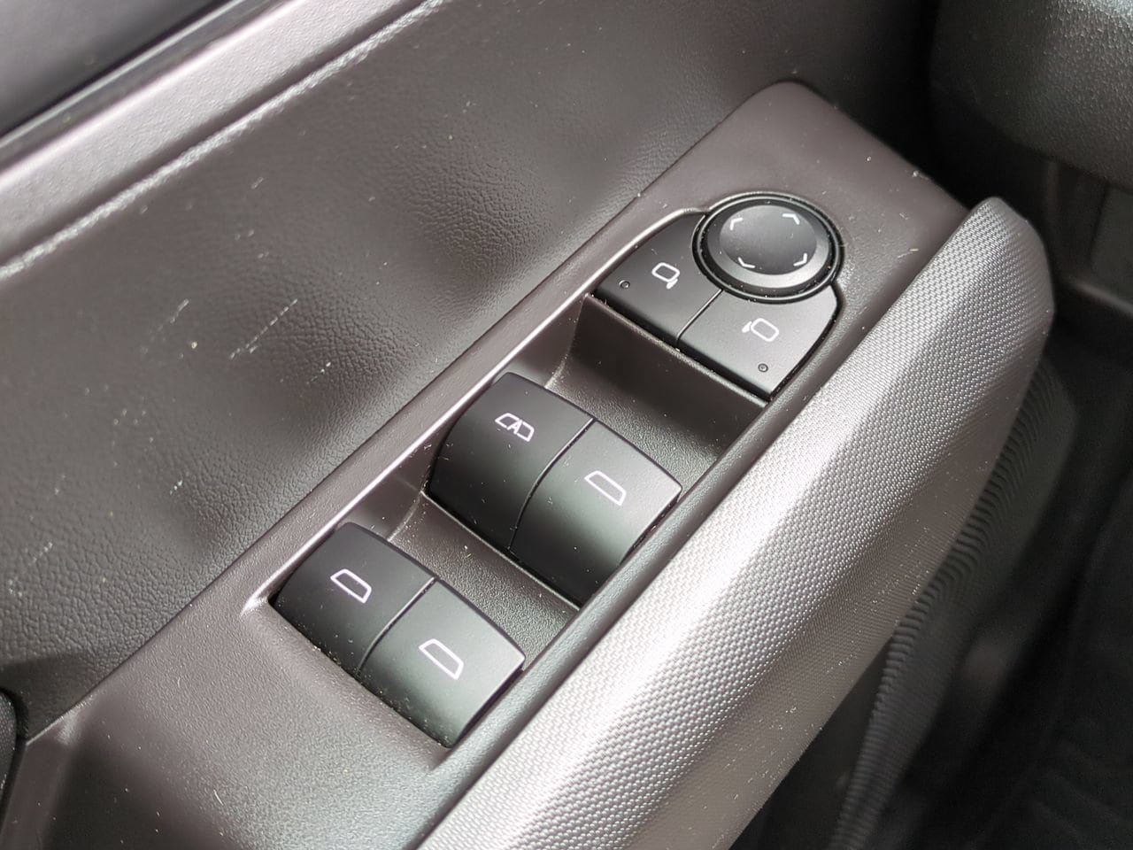 Used 2025 Chevrolet Colorado Trail Boss AWD/4WD image 22