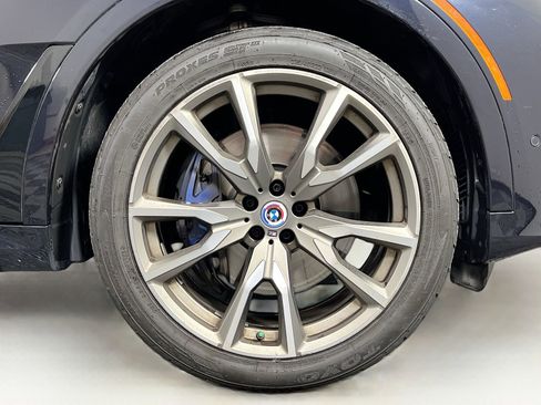 Used 2022 BMW X7 M50i AWD/4WD image 35