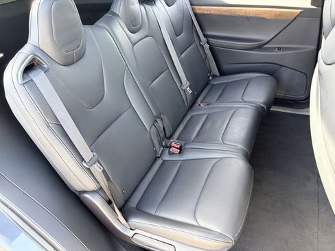 Used 2020 Tesla Model X Long Range image 21