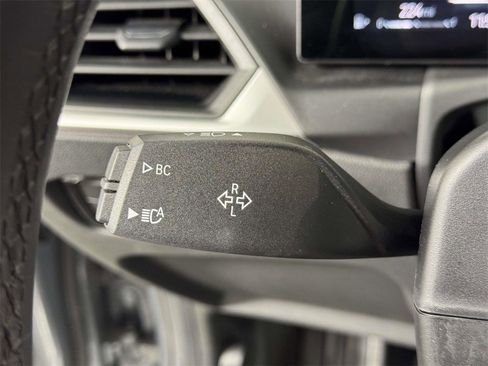 Used 2023 BMW 330i xDrive Sedan w/ Convenience Package image 21