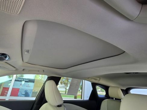 Used 2023 Lexus RX 350h w/ Accessory Package (2T) AWD/4WD image 7