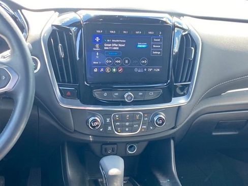 Certified 2023 Chevrolet Traverse LT image 11