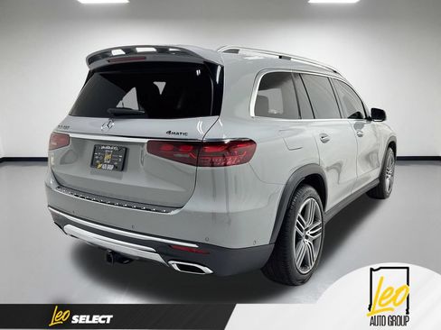 Used 2024 Mercedes-Benz GLS 450 4MATIC image 7