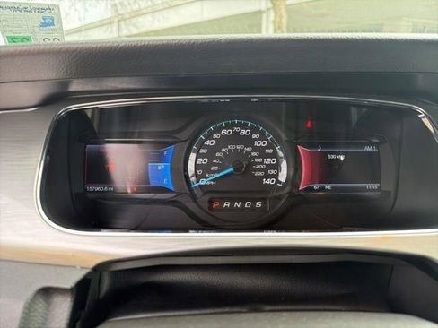 Used 2013 Ford Taurus SEL image 24