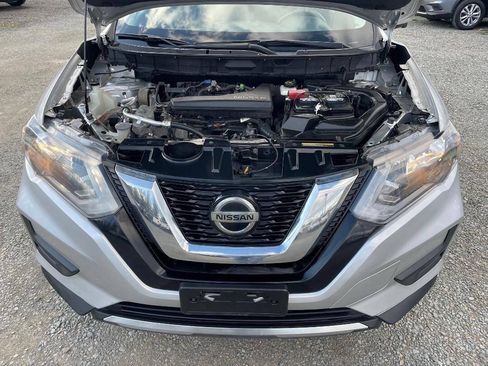 Used 2018 Nissan Rogue SV w/ Premium Package AWD/4WD image 24