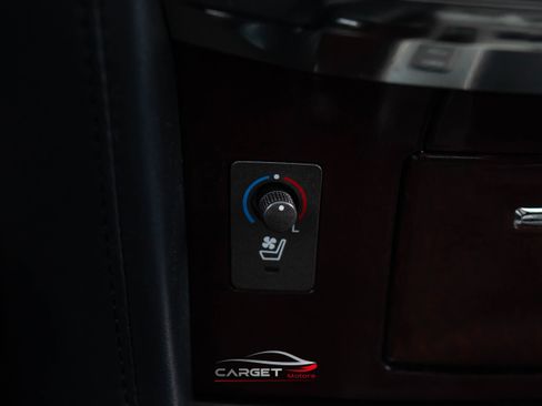 Used 2014 Lexus LX 570 4WD w/ Luxury Package image 36