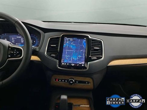 Used 2025 Volvo XC90 B6 Plus image 14