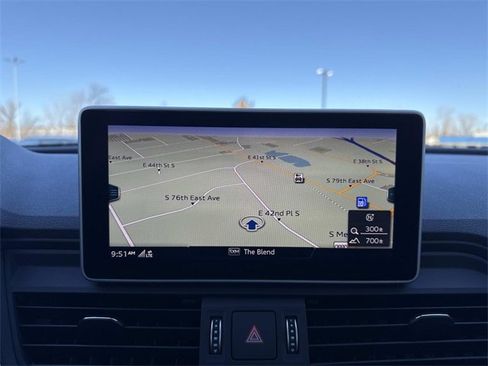 Used 2018 Audi Q5 2.0T Premium Plus w/ Premium Plus Package image 17