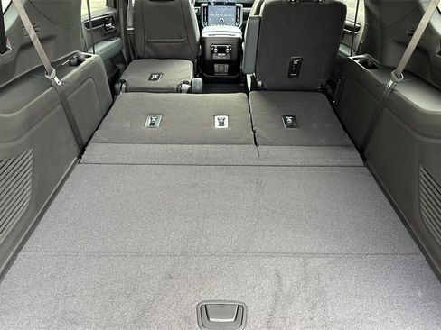 New 2026 GMC Yukon XL AT4 w/ AT4 Premium Plus Package image 15