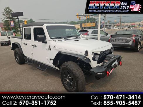 Used 2021 Jeep Gladiator Sport AWD/4WD image 1