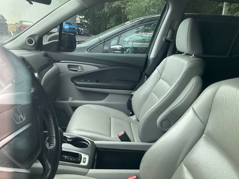 Used 2017 Honda Ridgeline RTL image 12