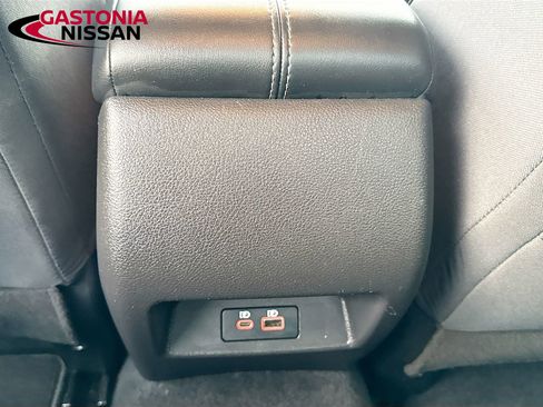 Used 2024 Nissan Altima 2.5 SV image 33