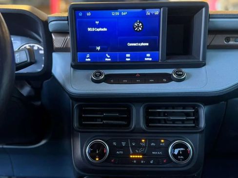 Used 2022 Ford Maverick Lariat w/ Lariat Luxury Package FWD image 30