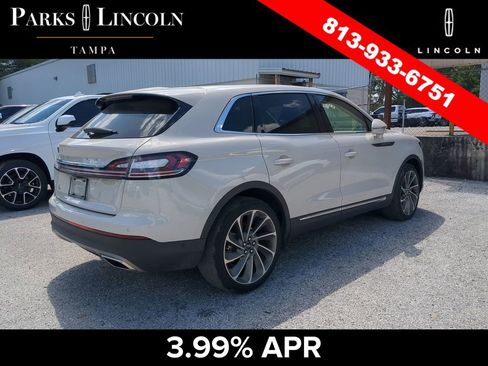 Used 2023 Lincoln Nautilus Reserve w/ Equipment Group 201A image 11